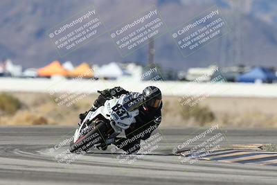 media/Dec-07-2025-CVMA (Sun) [[3e7d2de5dc]]/Race 7-Formula Lightweight Twins Shootout/